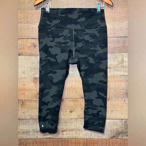 NoBull Camo Gray/Balck Legging Women’s size Large Active Athletic